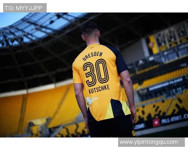 德累斯顿迪纳摩迎战巴黎圣日耳曼期待精彩对决与激情碰撞 德累斯顿迪纳摩迎战巴黎圣日耳曼期待精彩对决与激情碰撞