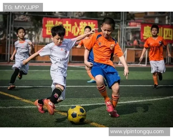 顺德足球教练引领团队，共创辉煌