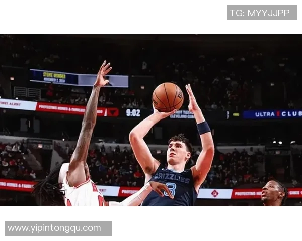 森林狼新援大爆发，场均数据超过队内所有球员