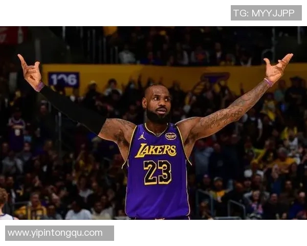 詹姆斯再度独战,狂砍44分!骑士116比110击败勇士 詹姆斯再度独战,狂砍44分!骑士116比110击败勇士